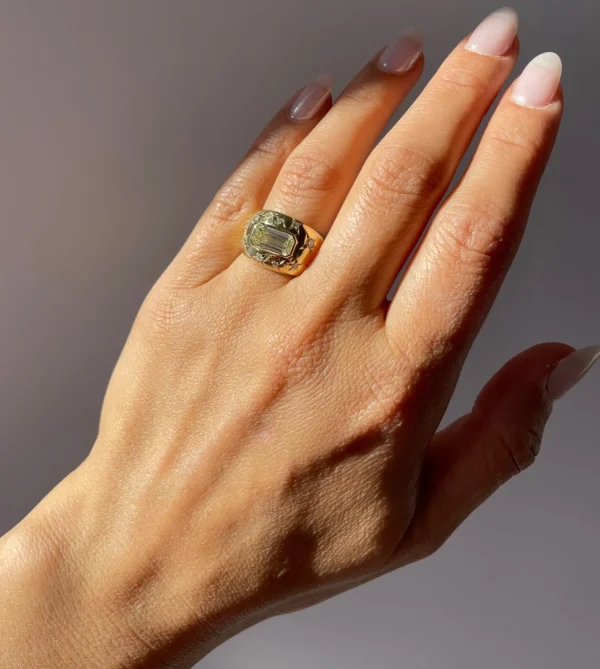 Anniversary Diamond Bombe Ring