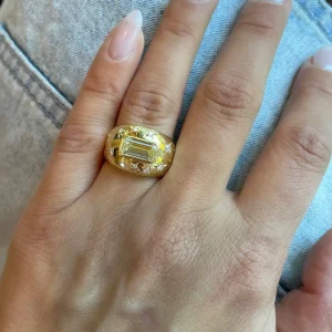 Anniversary Diamond Bombe Ring