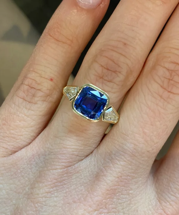 Bespoke Blue Sapphire and Diamond Autumn Ring