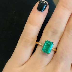 Bespoke Fine Emerald Ring