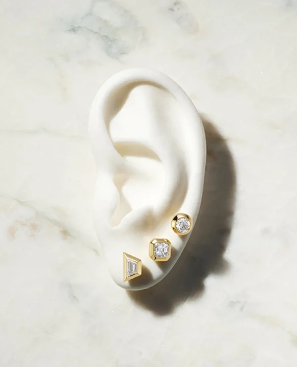 Escalator Round Diamond Studs