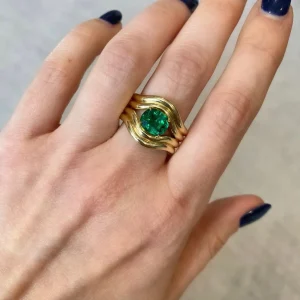 FORME Emerald Cushion Contour Ring