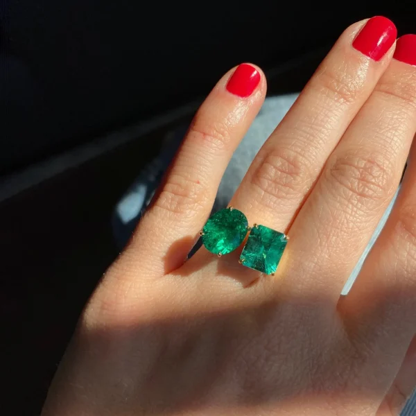 JW x MUZO Kissing Emerald Two Stone Ring