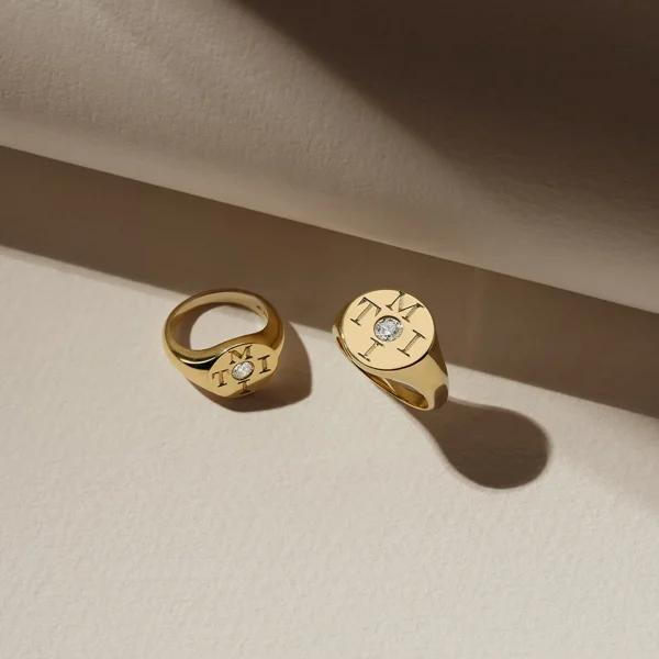 Love Notes Moi et Toi Diamond Signet Ring