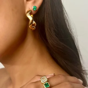 Prive Bezel Set Emerald Studs