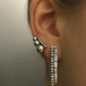 Prive Grey Pearl Ear Climber