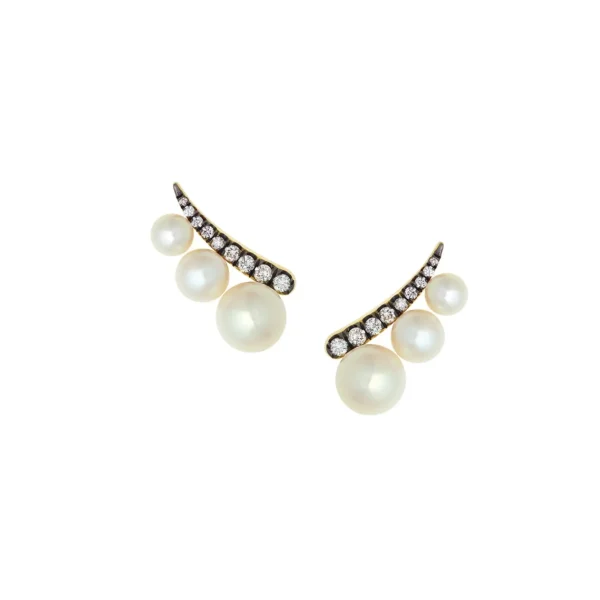 Prive White Pearl Ear Climber